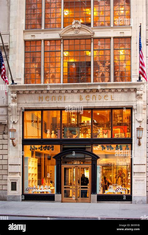 henri bendel gucci store.